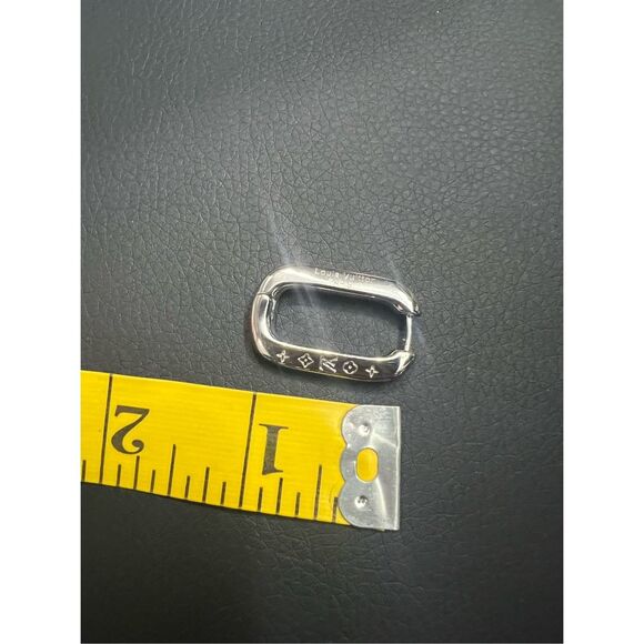 Louis Vuitton hoop earrings silvertone - Picture 5 of 5